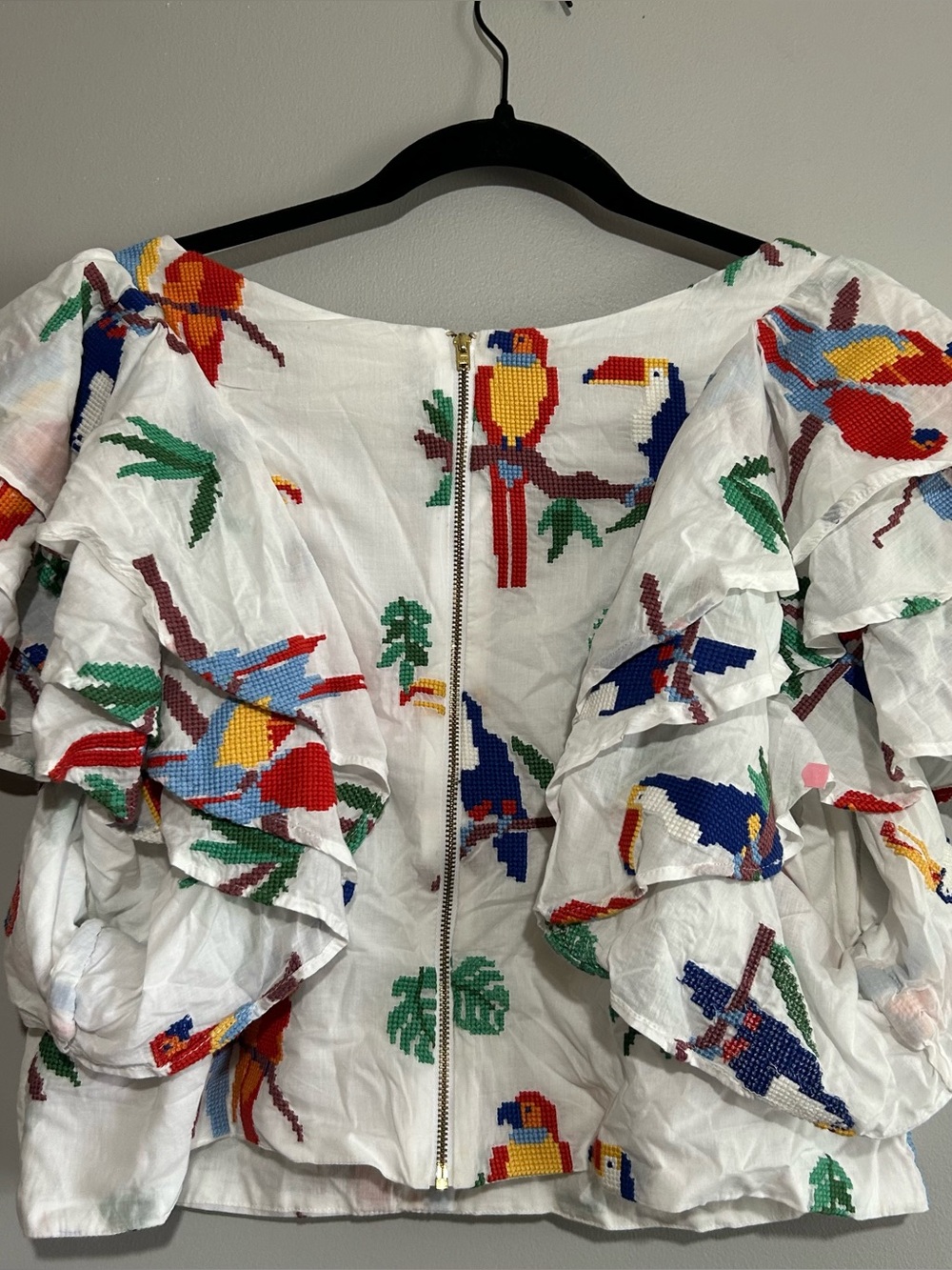 FARM Rio Off-White Stitched Birds Blouse
XL new - Picture 3 of 5